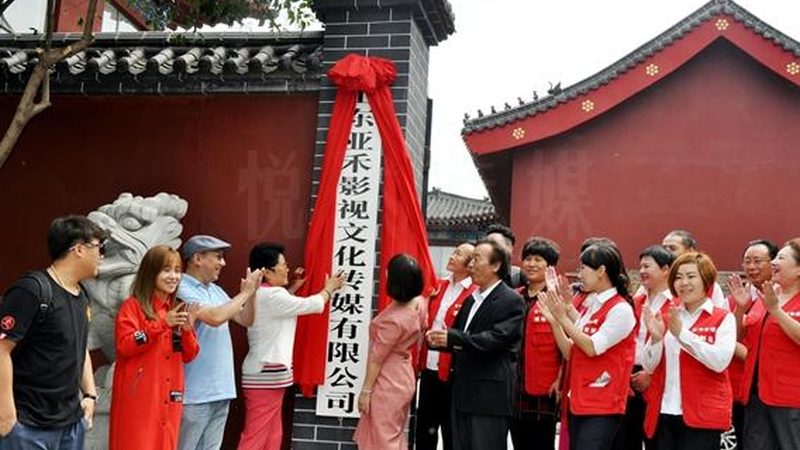 北京宣传片拍摄团队人员配置揭秘：关键角色与职责**